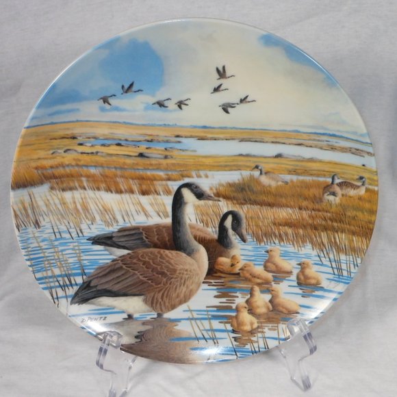 Collector's plate. Dominion China The Family by Donald Pentz - Picture 1 of 4